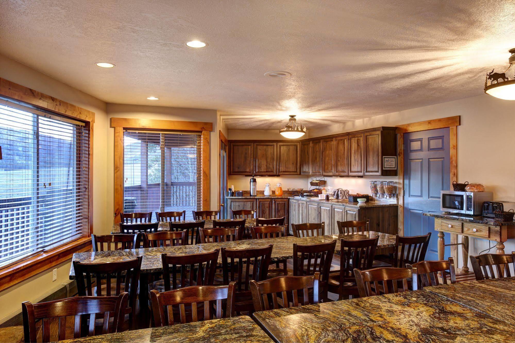 Beaver Creek Lodge Logan Ngoại thất bức ảnh